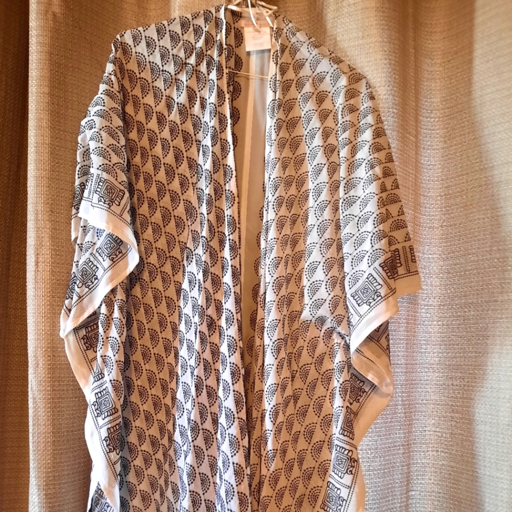 Gibson Latimer Kimono